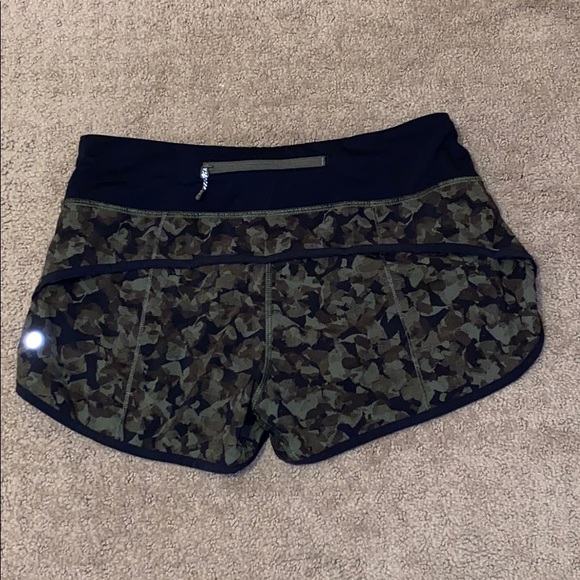 Lululemon Camouflage Speed Short - Picture 4 of 6